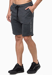 CALVIN KLEIN JEANS BERMUDA LOGO BÁSICO CHUMBO