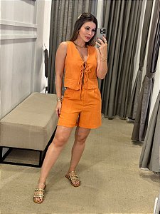 CONJUNTO ALFAIATARIA COLETE E BERMUDA LARANJA