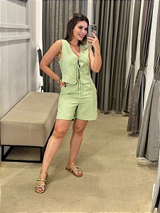 CONJUNTO ALFAIATARIA COLETE E BERMUDA VERDE