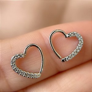 Piercing Orelha/Cartilagem Coração Cravejado Daith Prateado - Loja de  Piercings