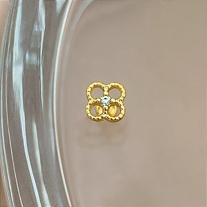 PIERCING TRÁGUS / CARTILAGEM TREVO ZIRCÔNIA 6MM HASTE AÇO 316L FOLHEADO A OURO 18K SEMIJOIA PARA ATUALIZAÇÃO⭐️