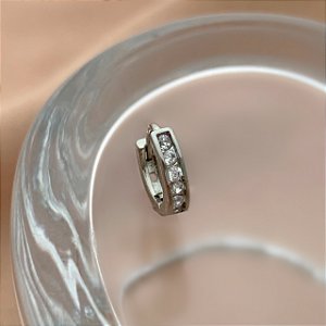 PIERCING CONCH / CARTILAGEM ARGOLA ZIRCÔNIAS ALINHADAS FECHO CLICK 7MM AÇO 316L FOLHEADO A RÓDIO SEMIJOIA PARA ATUALIZAÇÃO⭐️