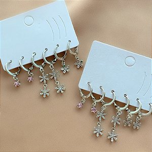 BRINCO KIT ARGOLINHAS FLOR ZIRCÔNIAS MELINDA PRATEADO BIJU