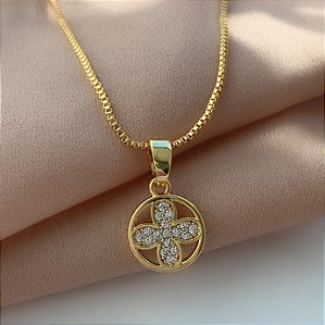 COLAR TREVO ZIRCÔNIAS FOLHEADO A OURO 18K⭐️