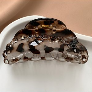 PRESILHA MESCLADA FORMATO NÚVEM VAZADA TONS DE MARROM