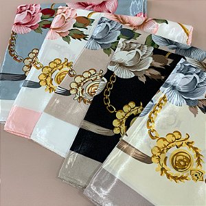 LENÇO ESTAMPA ROSAS E CORRENTES 90CM X 90CM