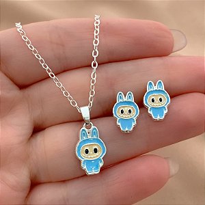 COLAR E BRINCO KIT INFANTIL LABUBU FOLHEADO A PRATA⭐