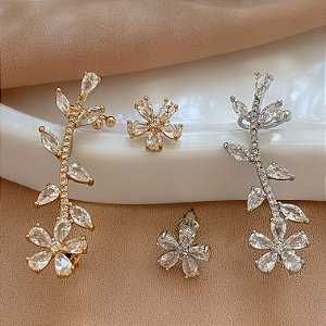 BRINCO EAR CUFF RAMINHO COM FLOR ZIRCÔNIAS BIJU