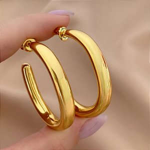BRINCO ARGOLA TUBO OVAL DOURADO AÇO 316L⭐️