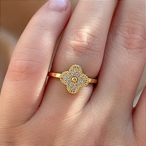 ANEL TREVO ZIRCÔNIAS BOTÃO BOLINHA LISA DOURADO BIJU
