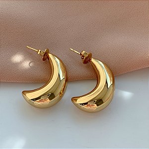 BRINCO BANANA LISO DOURADO AÇO 316L PREMIUM⭐️