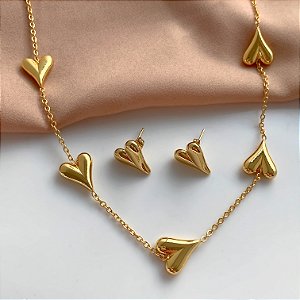 COLAR E BRINCO KIT CORAÇÕES CLÁSSICOS LISOS DOURADO AÇO 316L⭐️