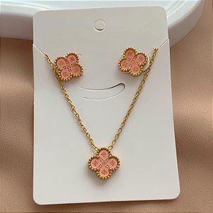 COLAR E BRINCO KIT TREVO RESINADO DESENHADO DOURADO AÇO 316L⭐️