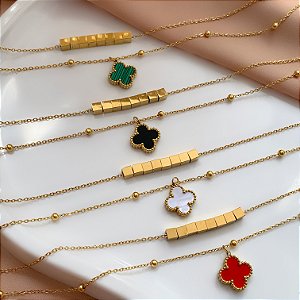 COLAR CORRENTE DUPLA QUADRADINHOS E TREVO RESINADO DOURADO AÇO 316L⭐️
