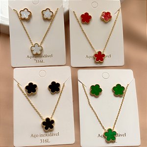 COLAR E BRINCO KIT FLOR RESINADA DOURADO AÇO 316L⭐️