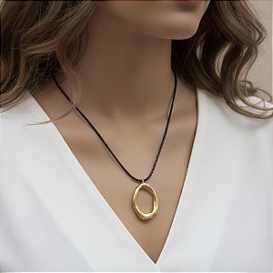 COLAR FIO COURINO PINGENTE ORGÂNICO DOURADO AÇO 316L PREMIUM⭐️
