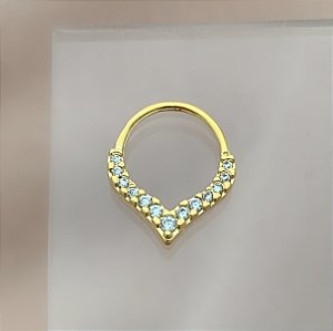 PIERCING NARIZ / SEPTO ARGOLINHA ZIRCÔNIAS EM "V" 8MM FOLHEADO A OURO 18K SEMIJOIA PARA ATUALIZAÇÃO⭐️