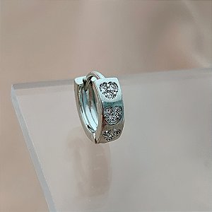 PIERCING CARTILAGEM ARGOLINHA CORAÇÃO ZIRCÔNIAS 8MM AÇO 316L FOLHEADO A RÓDIO SEMIJOIA PARA ATUALIZAÇÃO⭐️