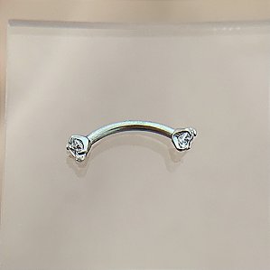 PIERCING BANANA PEDRAS ZIRCÔNIAS 8MM AÇO 316L FOLHEADO A RÓDIO SEMIJOIA PARA ATUALIZAÇÃO⭐️
