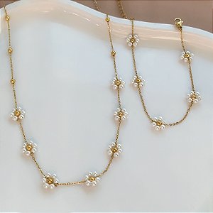 COLAR E PULSEIRA KIT FLORZINHAS PÉROLAS DOURADO AÇO 316L PREMIUM⭐️