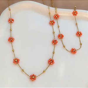 COLAR E PULSEIRA KIT FLORZINHAS CRISTAIS DOURADO AÇO 316L PREMIUM⭐️