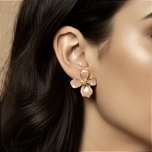 BRINCO ESMALTADO PÉTALAS ASSIMÉTRICAS G1 DOURADO AÇO 316L PREMIUM⭐️