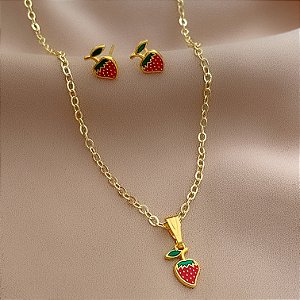 COLAR E BRINCO KIT INFANTIL MORANGUINHO DELICADO FOLHEADO A OURO 18K⭐