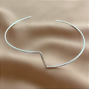 BRACELETE FIO GEOMÉTRICO DELICADO FOLHEADO A PRATA⭐️