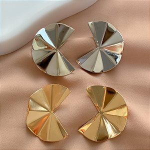 BRINCO LEQUE LISO BIJU