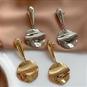 BRINCO GOTA ALONGADA E CÍRCULO MARTELADO BIJU