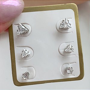 BRINCO KIT TRIÂNGULO PONTO DE LUZ HIPOALERGÊNICO FOLHEADO A RÓDIO⭐️