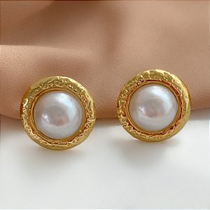 BRINCO REDONDO TEXTURIZADO COM PÉROLA DOURADO AÇO 316L⭐️