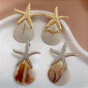 BRINCO ESTRELA E CONCHA EM RESINA BIJU