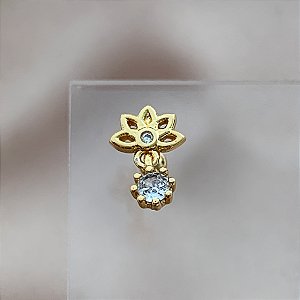 PIERCING TRÁGUS / CARTILAGEM PONTO DE LUZ E FLOR PENDENTE 8MM HASTE AÇO 316L FOLHEADO A OURO 18K SEMIJOIA PARA ATUALIZAÇÃO⭐️