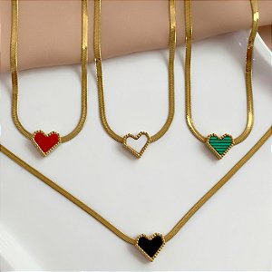 COLAR FITA FINA COM PINGENTE CORAÇÃO DOURADO AÇO 316L⭐️