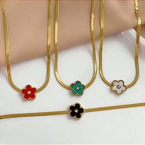 COLAR FITA FINA COM PINGENTE TREVO DOURADO AÇO 316L⭐️