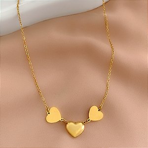 COLAR TRÊS CORAÇÕES LISOS DOURADO AÇO 316L⭐️