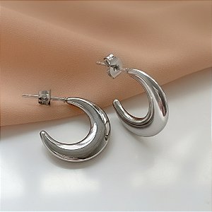 BRINCO ARGOLA MEIA LUA M AÇO 316L⭐️