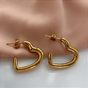 BRINCO ARGOLA CORAÇÃO TUBO DOURADO AÇO 316L⭐️