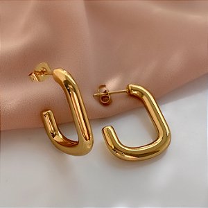 BRINCO ARGOLA QUADRADA BOLEADA DOURADO AÇO 316L⭐️