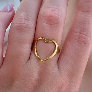 ANEL CORAÇÃO G VAZADO DOURADO AÇO 316L⭐️