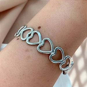 PULSEIRA / BRACELETE CORAÇÕES VAZADOS AÇO 316L⭐️