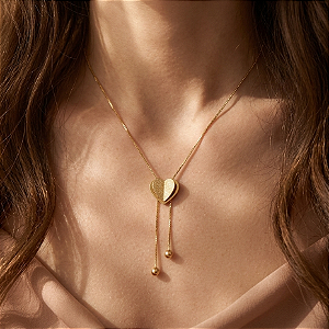 COLAR GRAVATINHA CORAÇÃO TEXTURIZADO DOURADO AÇO 316L⭐️