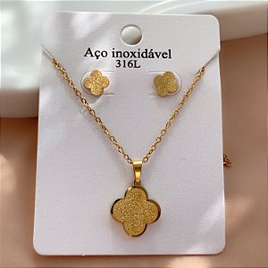 COLAR E BRINCO KIT TREVO TEXTURIZADA DOURADO AÇO 316L⭐️