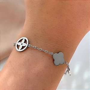 PULSEIRA TREVOS DIFERENTES AÇO 316L⭐️