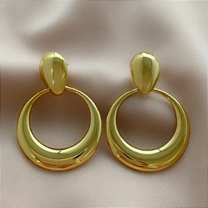 BRINCO GOTA E CÍRCULO DOURADO AÇO 316L⭐️