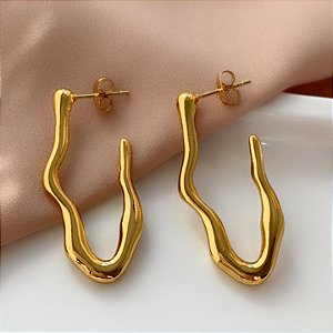 BRINCO ARGOLA LONGA ORGÂNICA DOURADO AÇO 316L⭐️