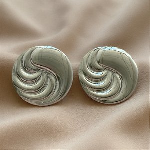 BRINCO REDONDO METADE LISO E METADE DESENHADO AÇO 316L⭐️