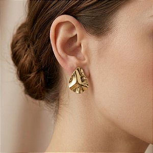 BRINCO GOTA MARTELADA DOURADO AÇO 316L⭐️