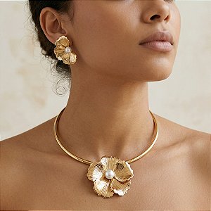 COLAR E BRINCO KIT ARO FLOR COM PÉROLA BIJU